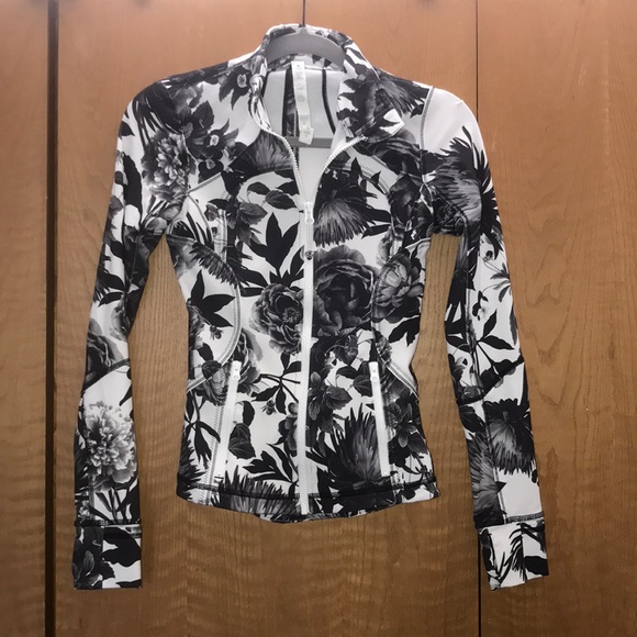 lululemon athletica Tops - lululemon patterned zip up jacket